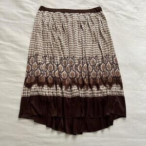 Axes Femme Brown white patterned slip midi skirt with a boho vibe Size medium